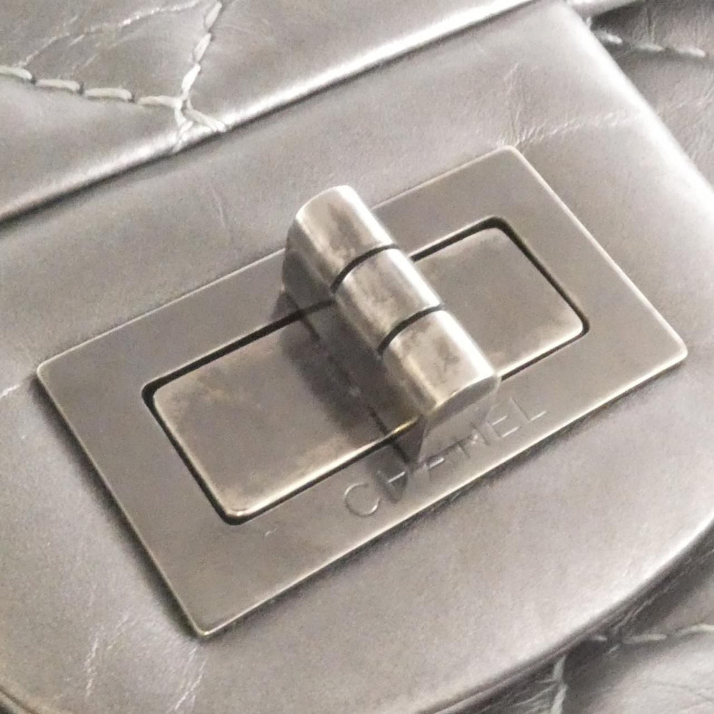 Chanel Shoulder Bag Silver — view 6