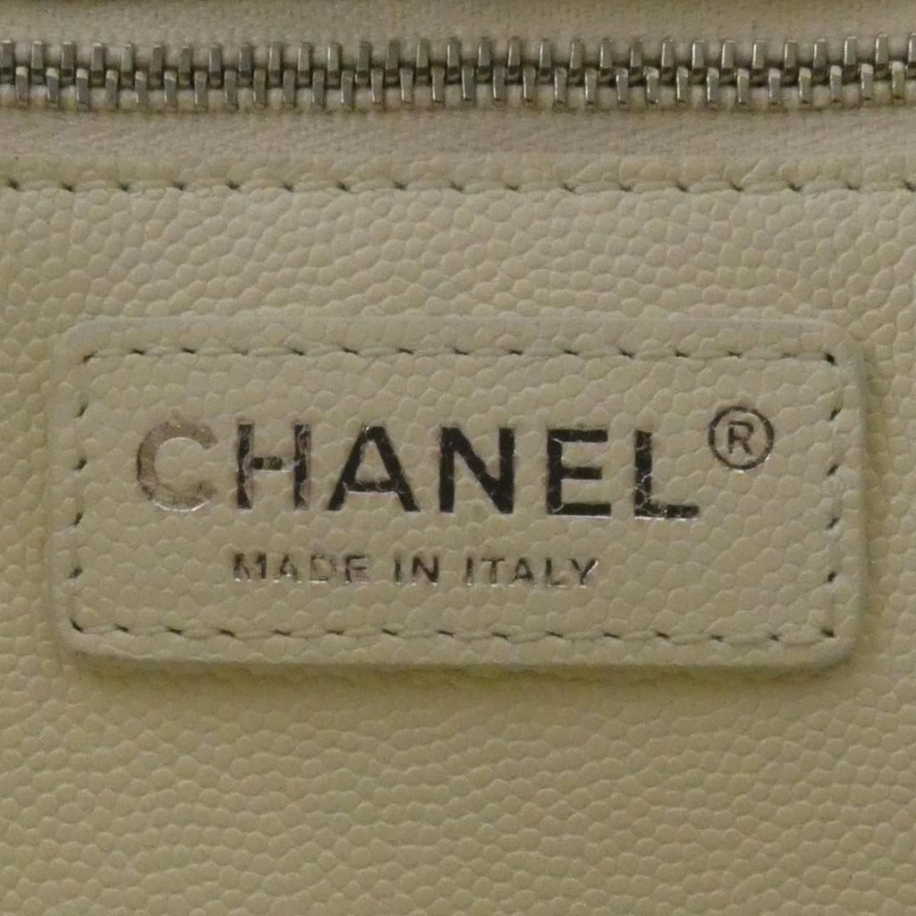 Chanel Bag Handbag White — view 9