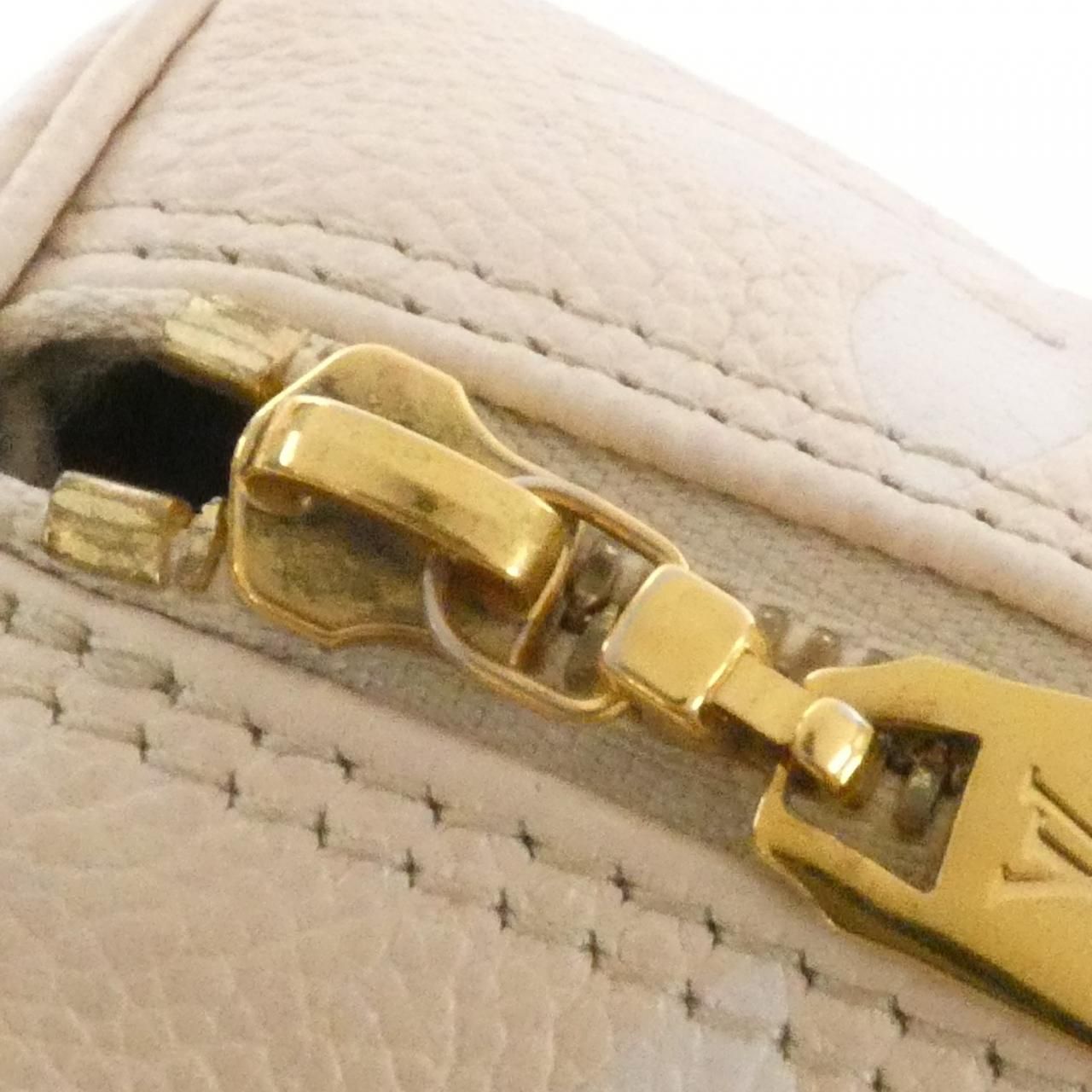 Louis Vuitton Monogram Empreinte Papillon BB Shoulder — view 5