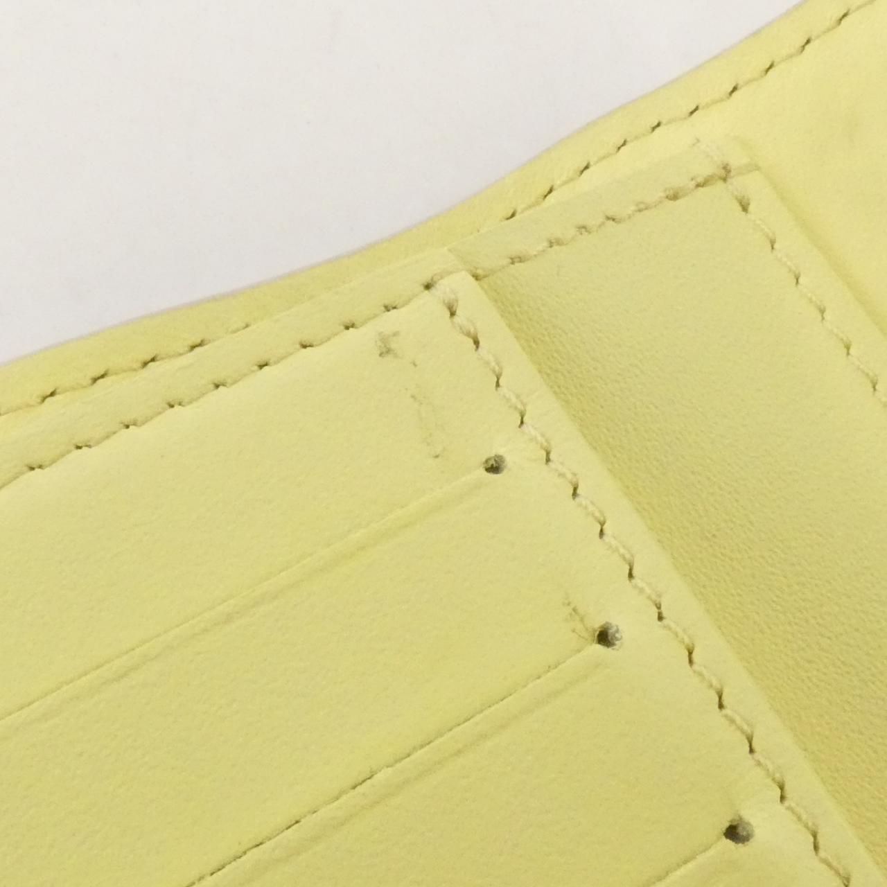 Louis Vuitton Exotic Leather Portefeuille Capucines Compact Wallet — view 7
