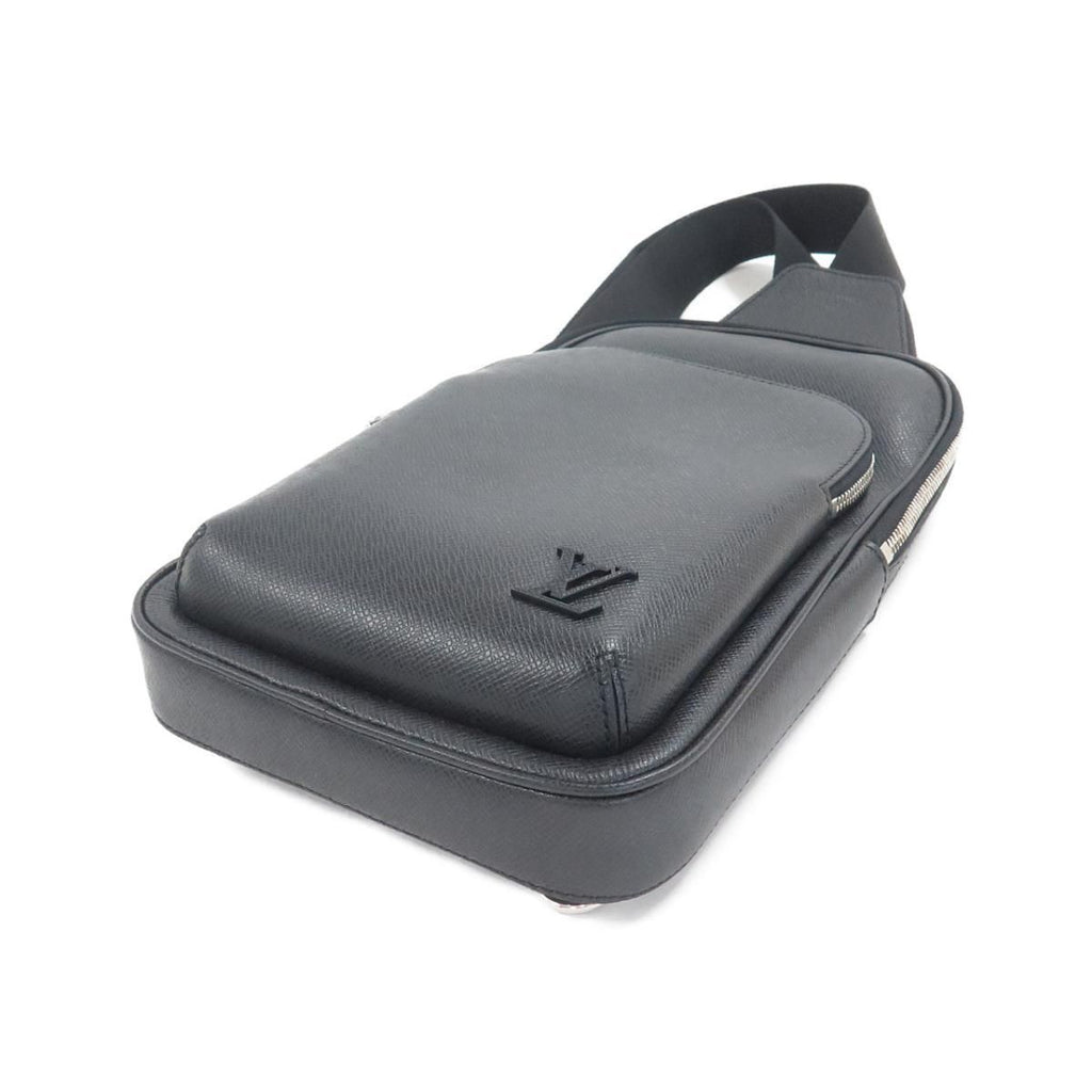 Louis Vuitton Taiga Avenue Sling — view 3