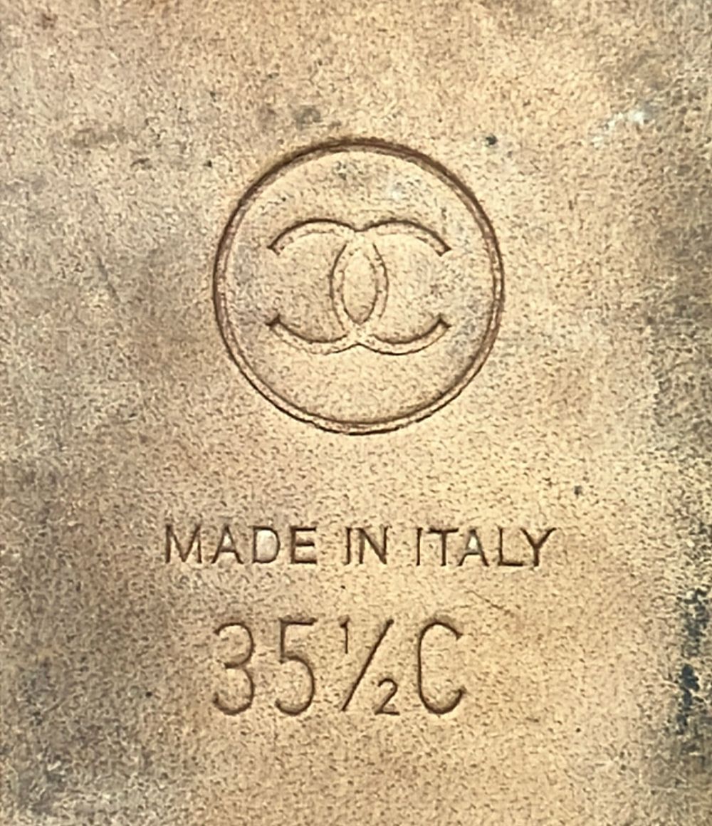 Chanel Loafers CC Logo Pearl — view 4