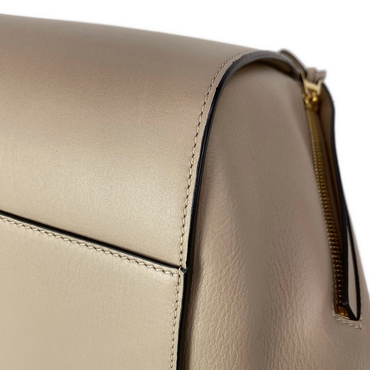 Loewe Handbag Hammock Bag Small Beige — view 6