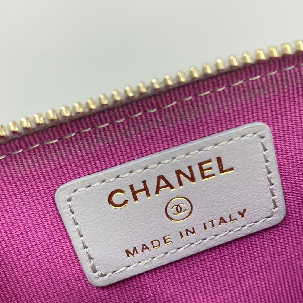 Chanel Coin Case Quilted Light Gray Gold Zip Around — view 4