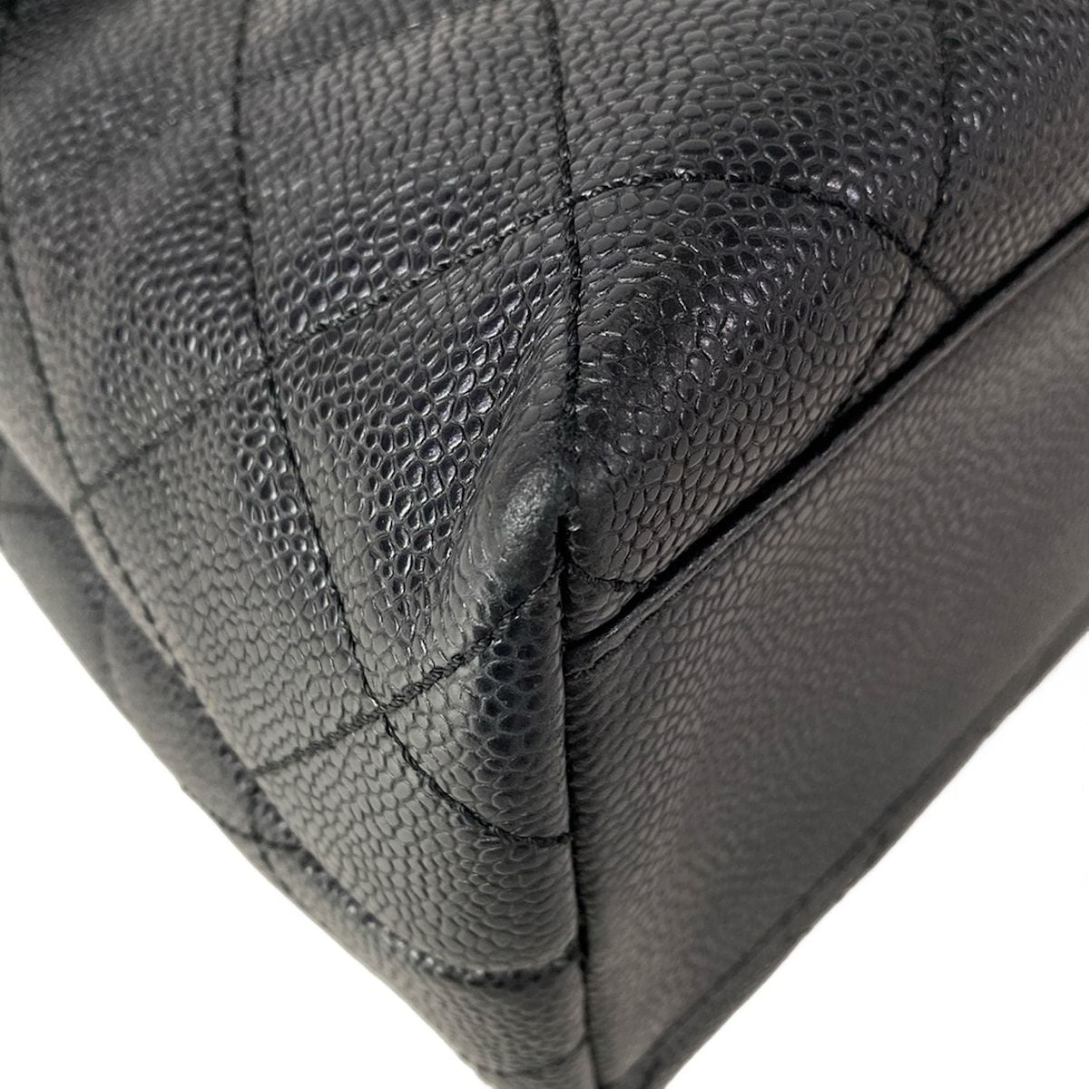 Chanel Handbag Trapezoid Bag Quilted Black Gold — view 6