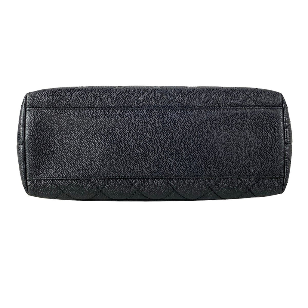 Chanel Handbag Trapezoid Bag Quilted Black Gold — view 5