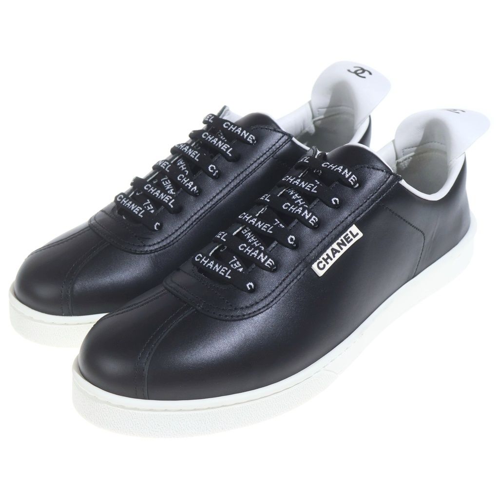 Chanel Logo Leather Low Cut Sneakers Black — view 2