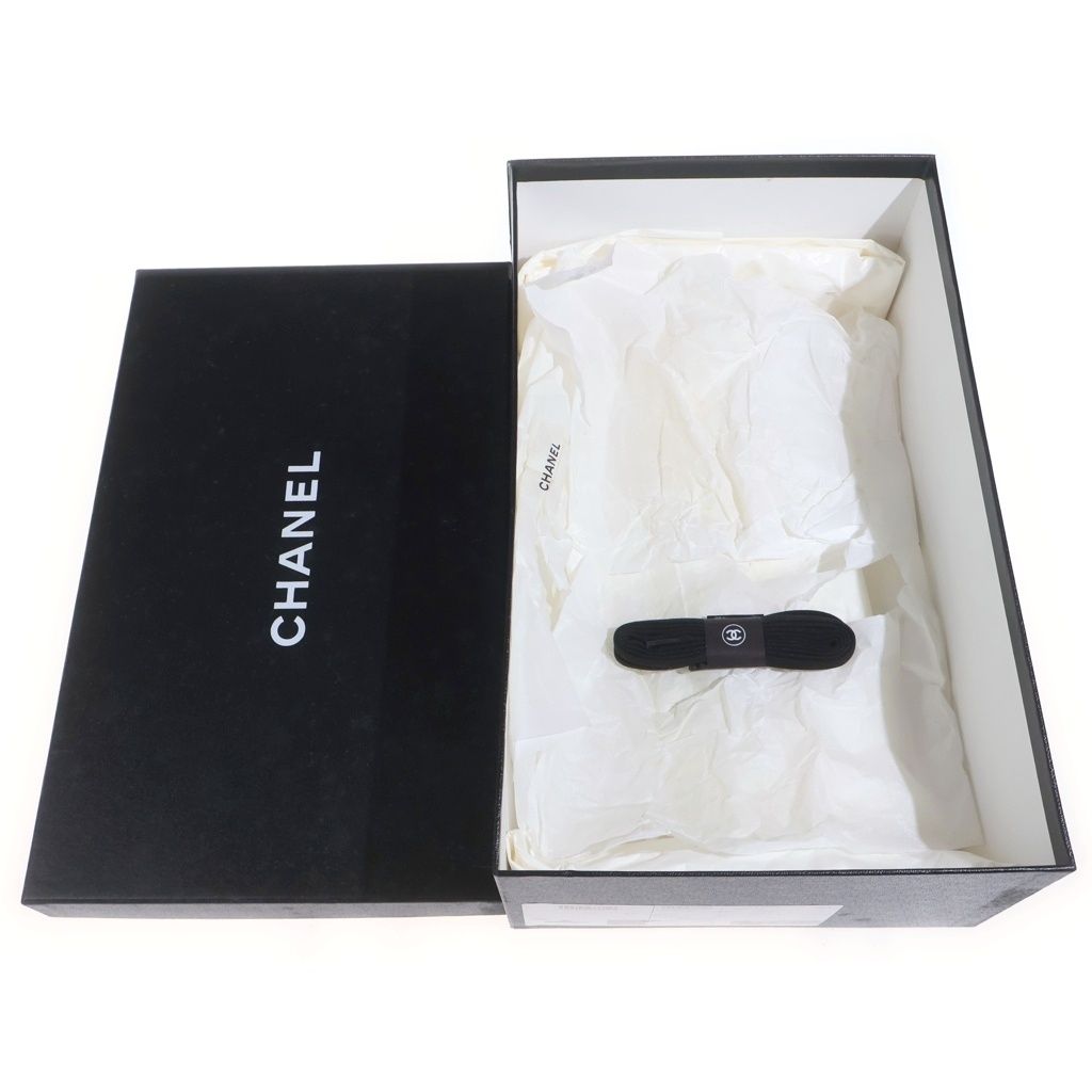 Chanel Logo Leather Low Cut Sneakers Black — view 6