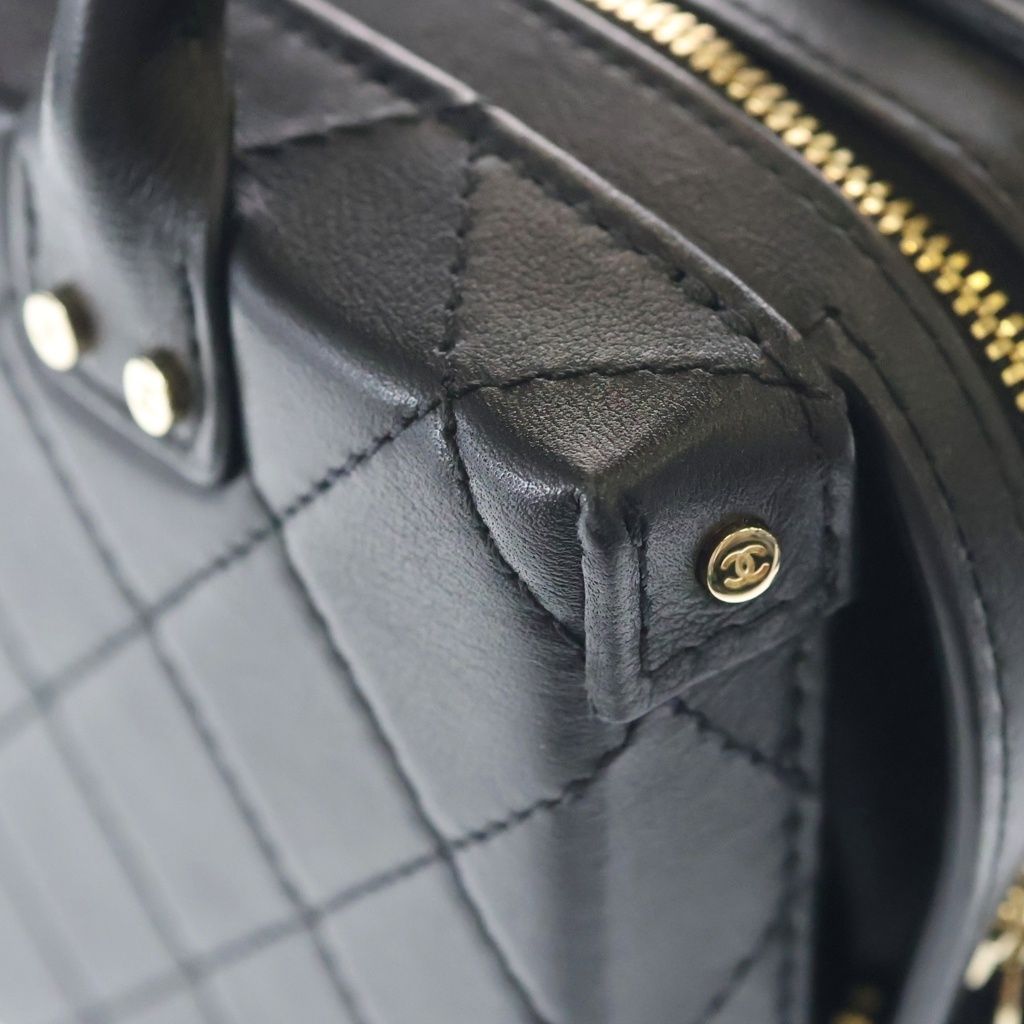 Chanel Quilted Small Vanity CC Logo Lambskin Gold 2-Way Chain Shoulder Bag Black — view 7
