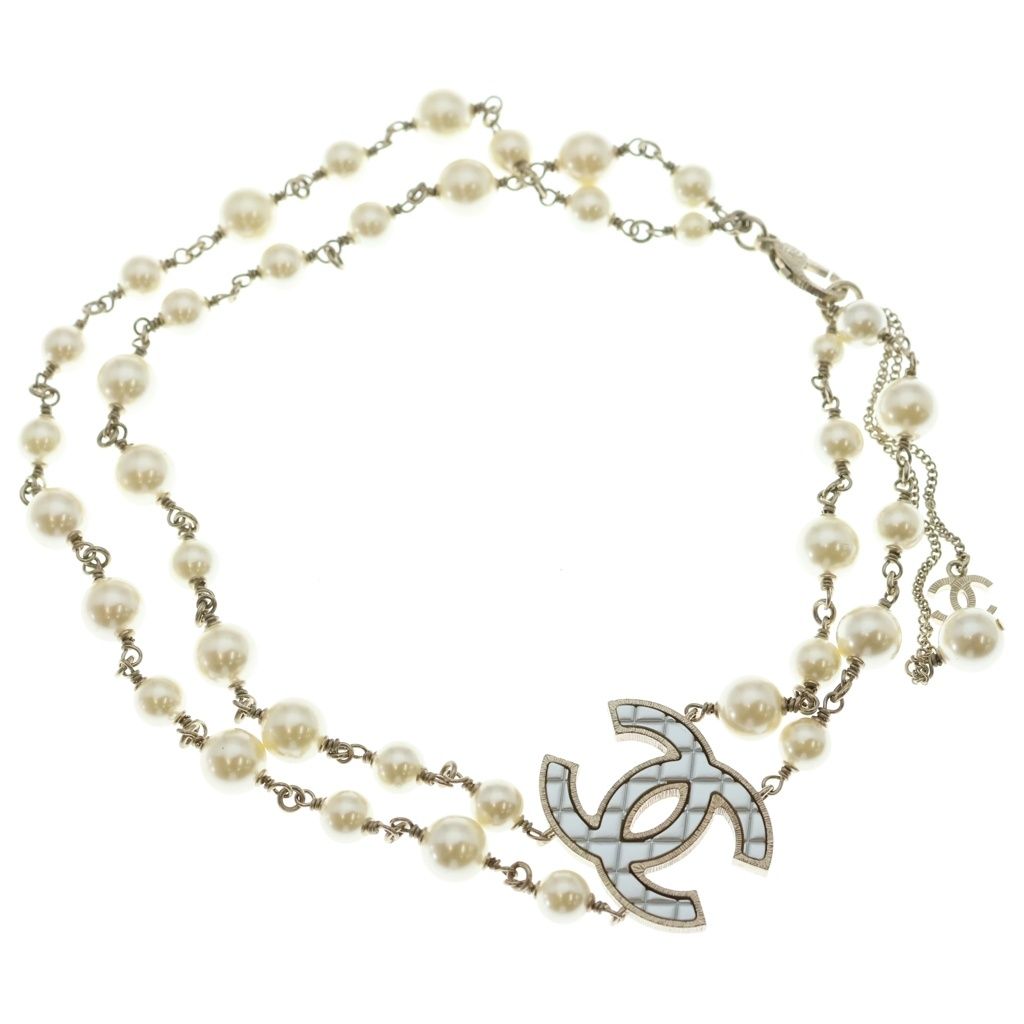 Chanel CC Logo Pearl Pendant Chain White Gold — view 2