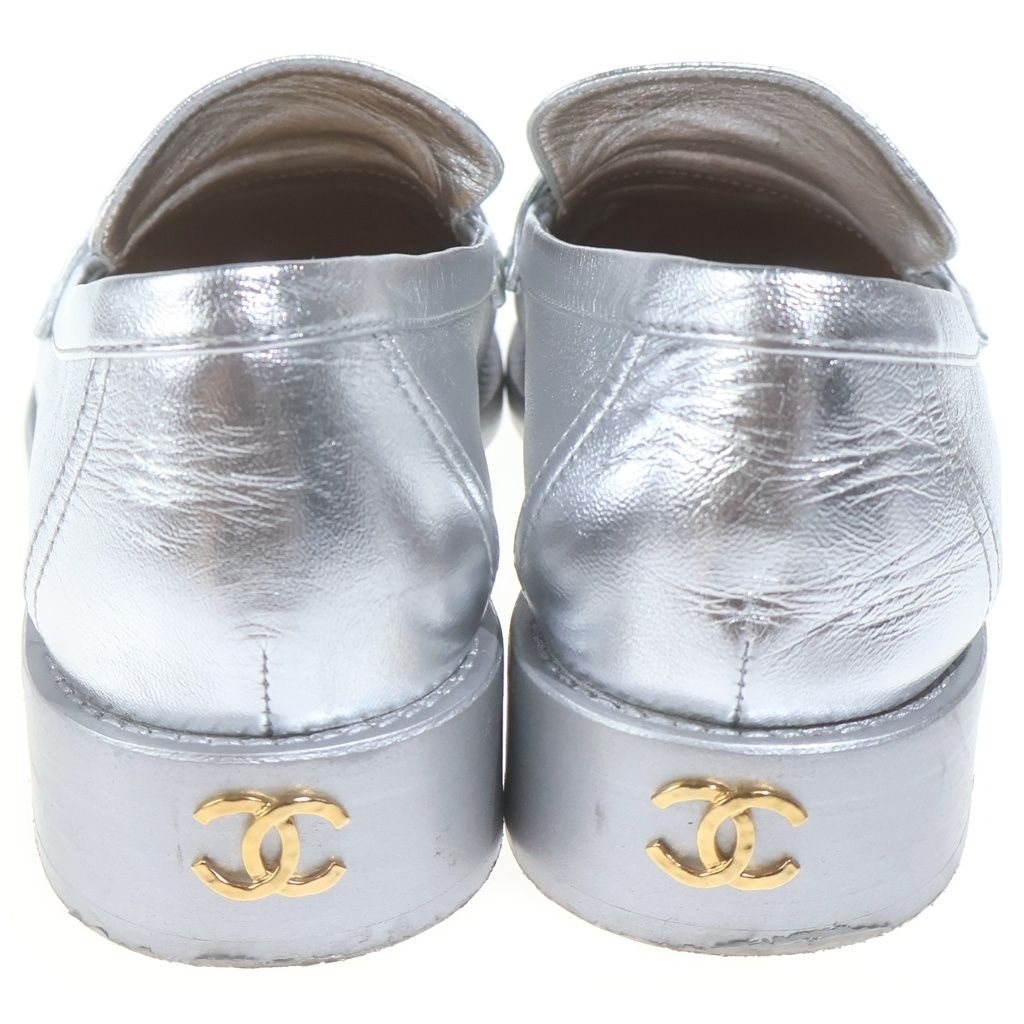 Chanel CC Logo Camellia Metallic Cles the Low Cut Shoes Loafers Silver — view 3