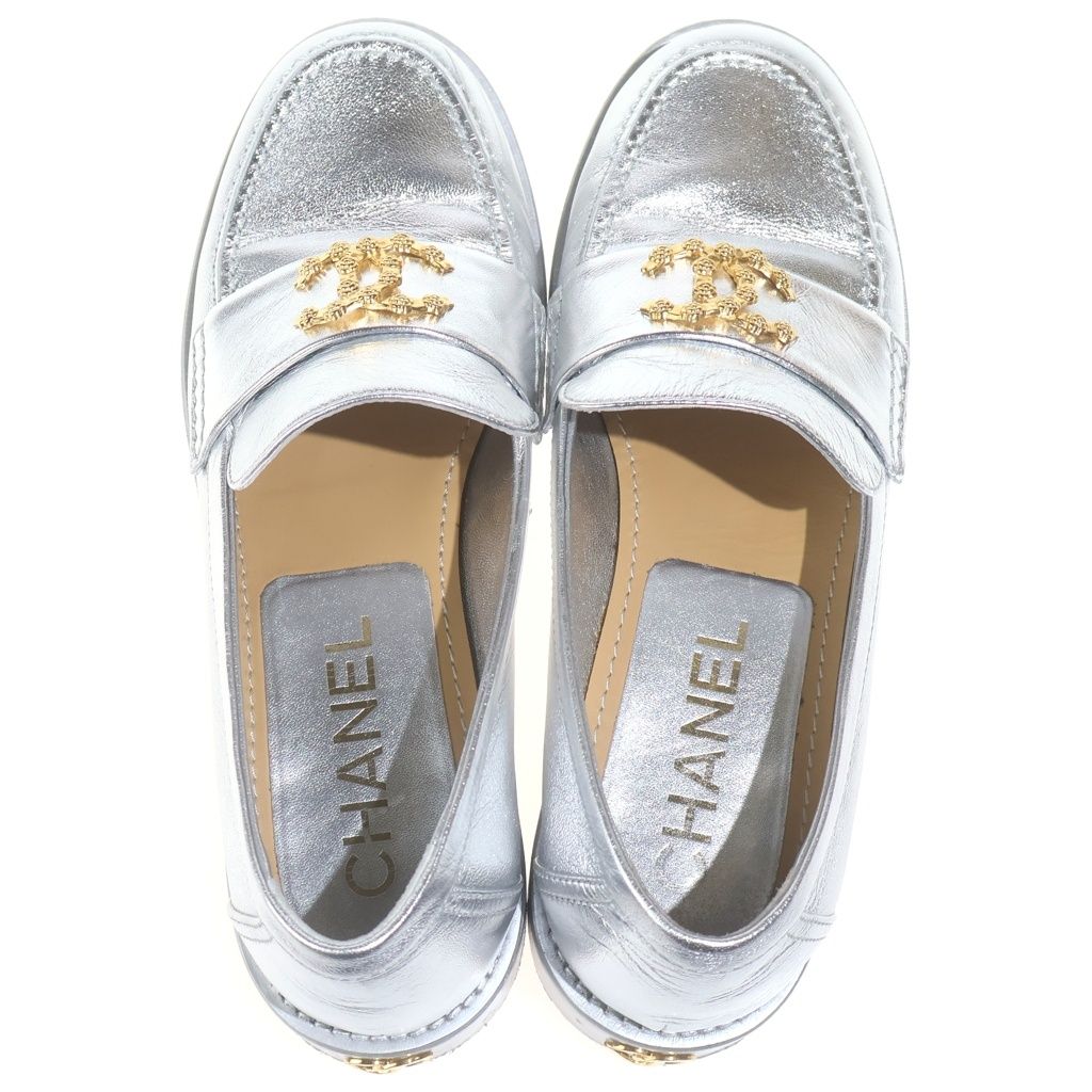Chanel CC Logo Camellia Metallic Cles the Low Cut Shoes Loafers Silver — view 4