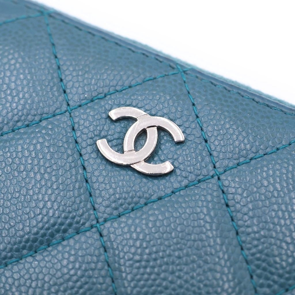 Chanel Quilted Caviar Leather Silver Coin Purse Compact Wallet Green — view 6