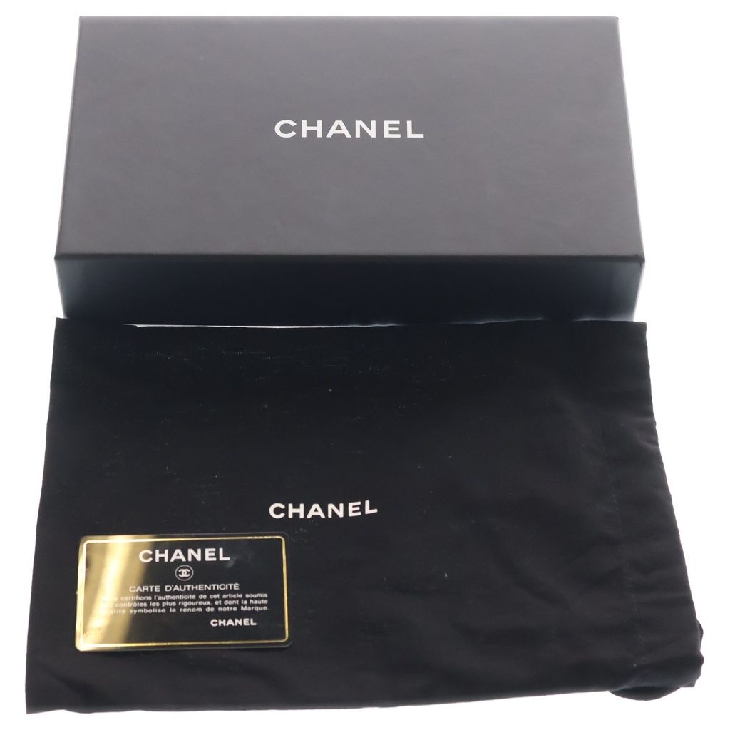 Chanel Quilted Pouch Caviar Leather White Gold White — view 6