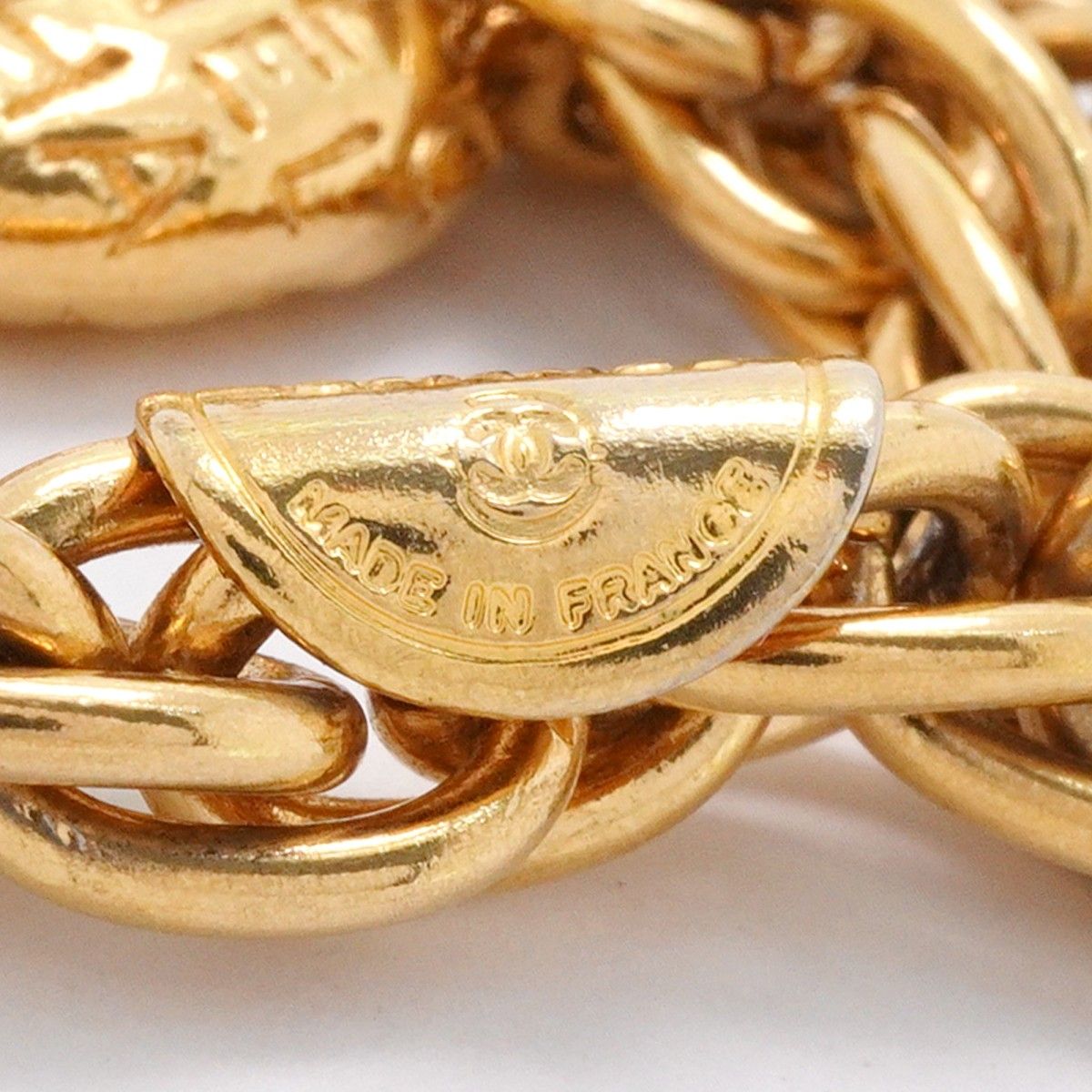 Chanel Bracelet Vintage Logo Gold Plated — view 6