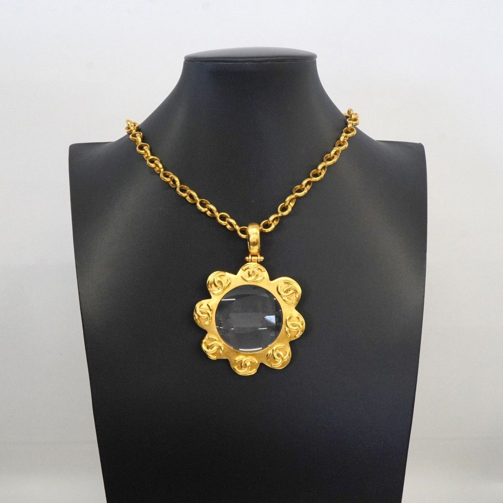 Chanel Necklace Vintage CC Logo Loupe Gold Plated — view 6