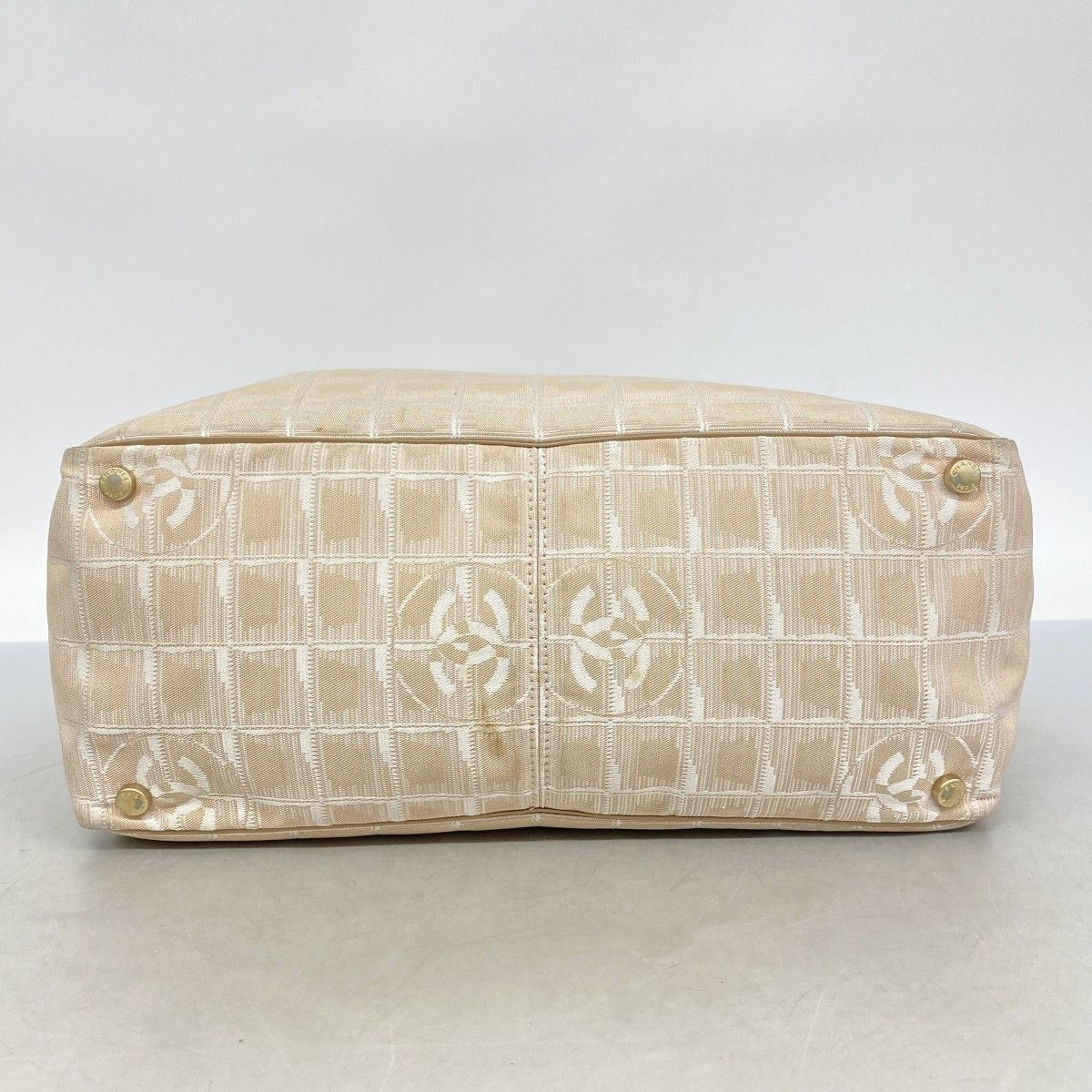 Chanel Tote New Travel Nylon Beige Gold — view 3