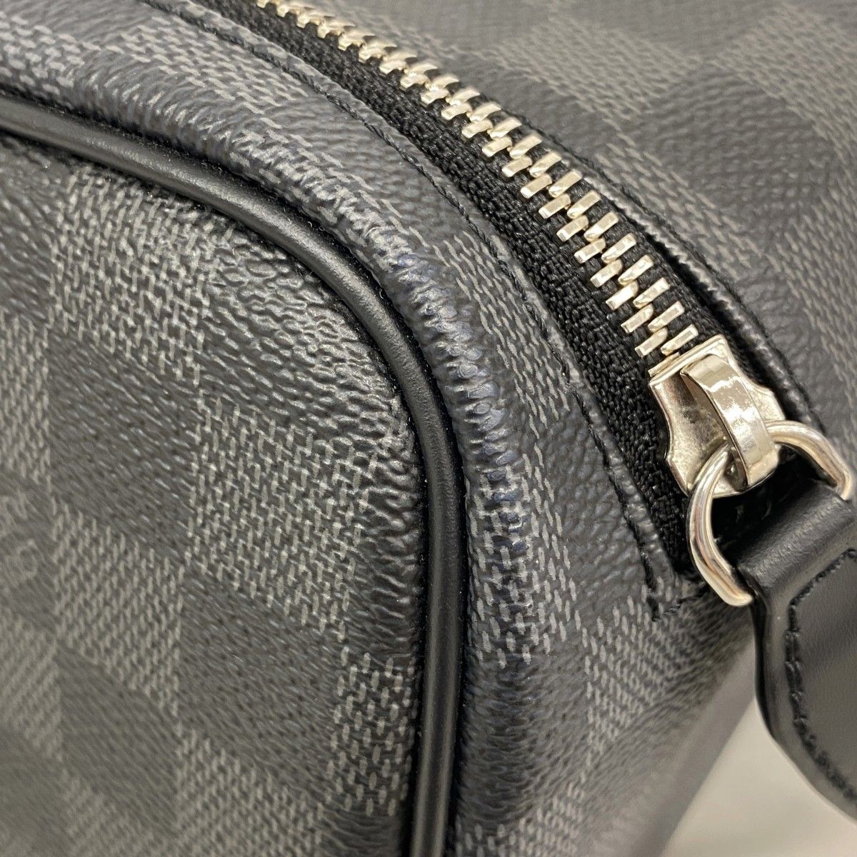 Louis Vuitton Pouch Damier Graphite Dopp Kit Black Gray — view 7