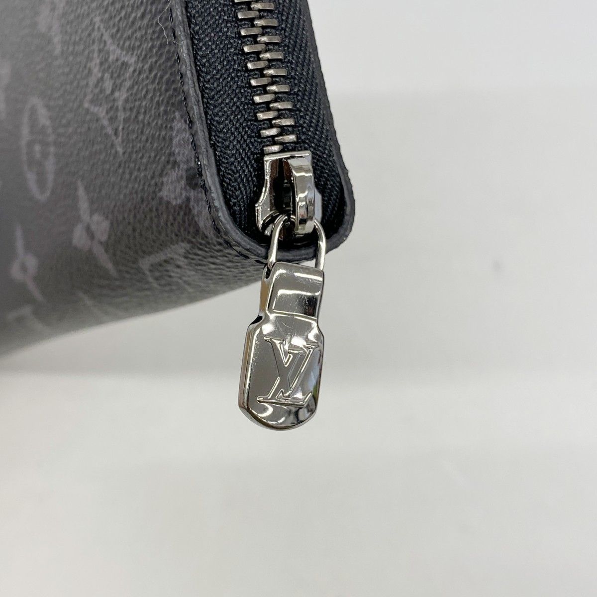 Louis Vuitton Wallet Monogram Eclipse Zippy Organizer NM Black — view 7