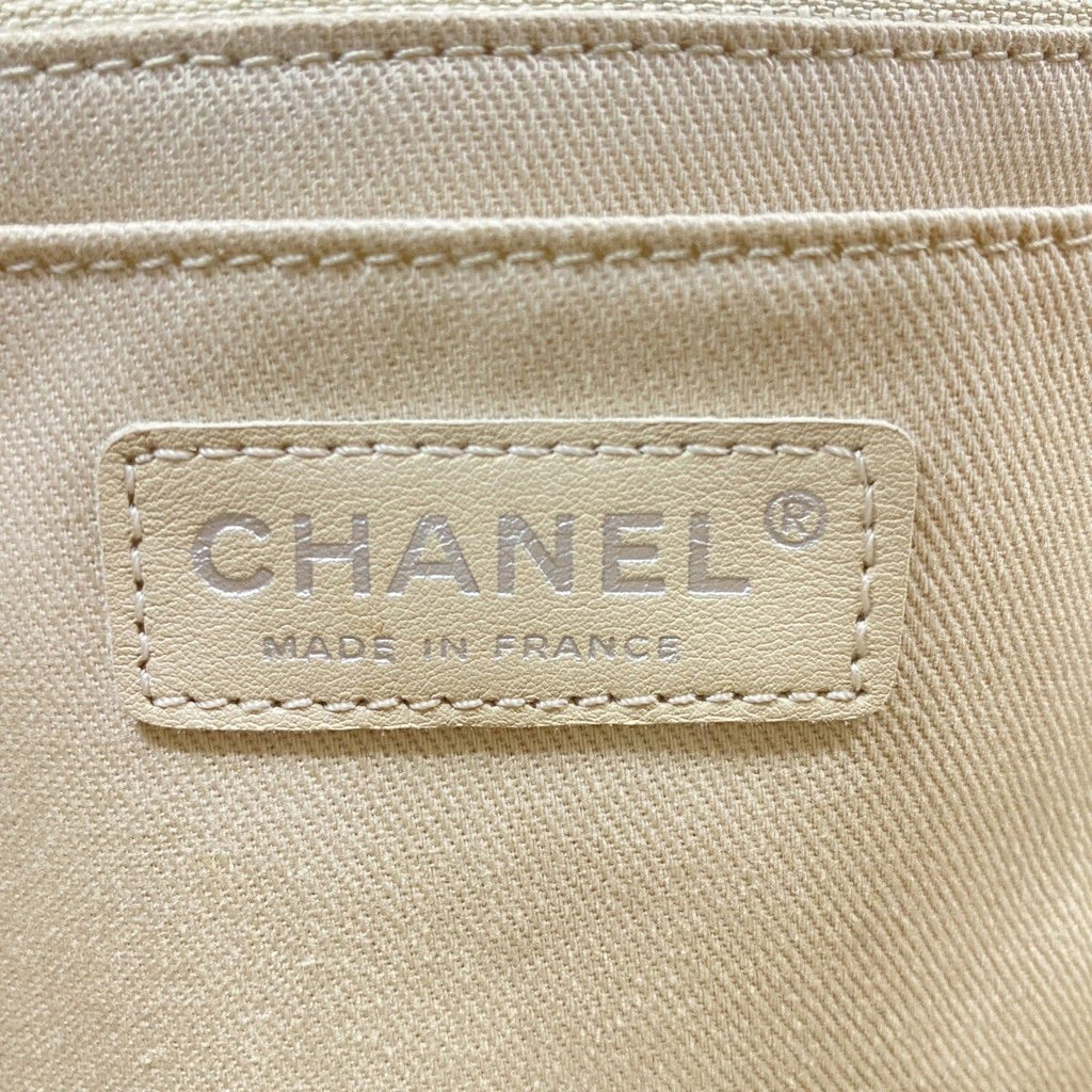 Chanel Shoulder Bag Deca Quilted Lambskin Red Silver — view 5