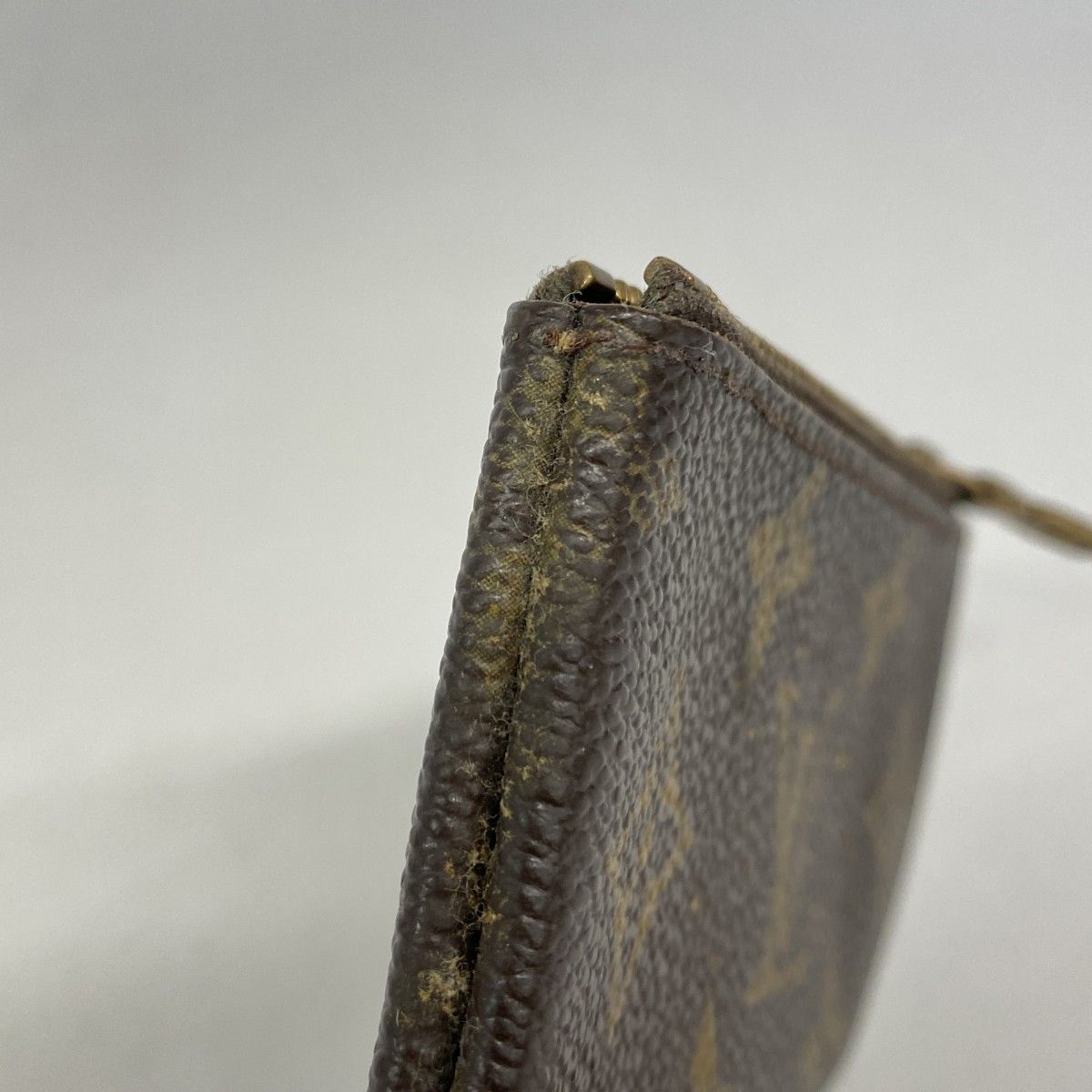 Louis Vuitton Coin Case Monogram Pochette Cles Brown — view 5