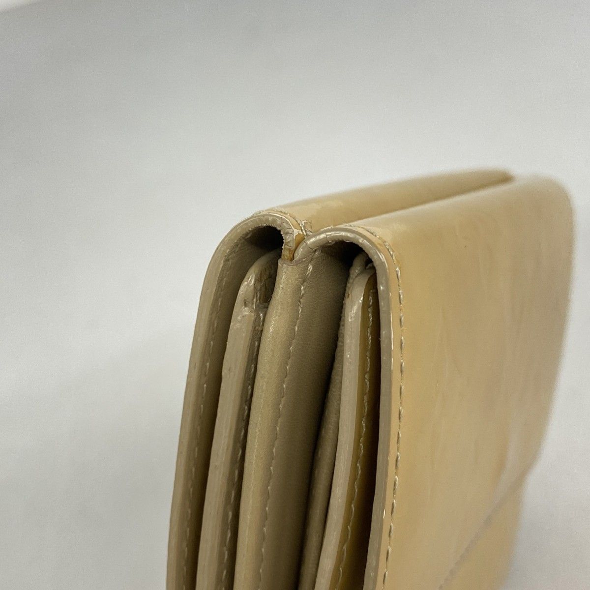 Louis Vuitton Trifold Wallet Vernis Portomonebiercarte Cles Beige — view 6