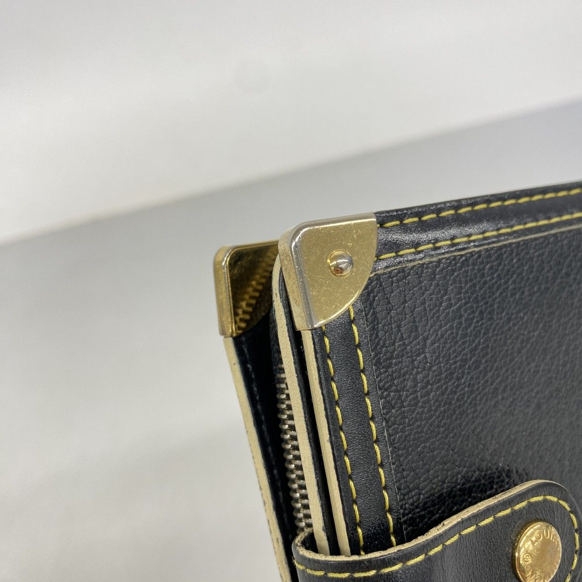 Louis Vuitton Wallet Suhali Compact Zip Noir — view 7