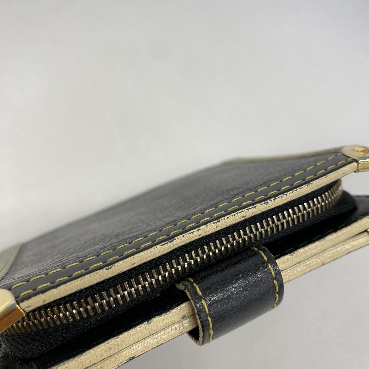 Louis Vuitton Wallet Suhali Compact Zip Noir — view 6