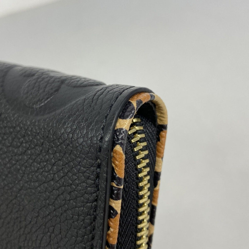 Louis Vuitton Wallet Monogram Empreinte Wild at Heart Zippy Noir — view 5