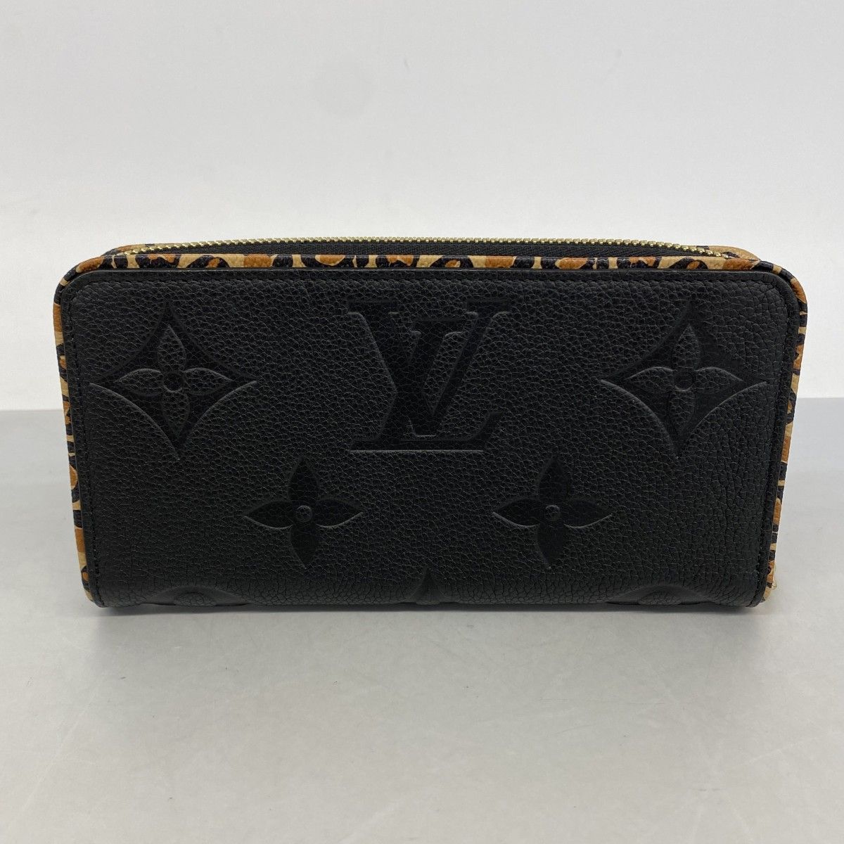 Louis Vuitton Wallet Monogram Empreinte Wild at Heart Zippy Noir — view 7