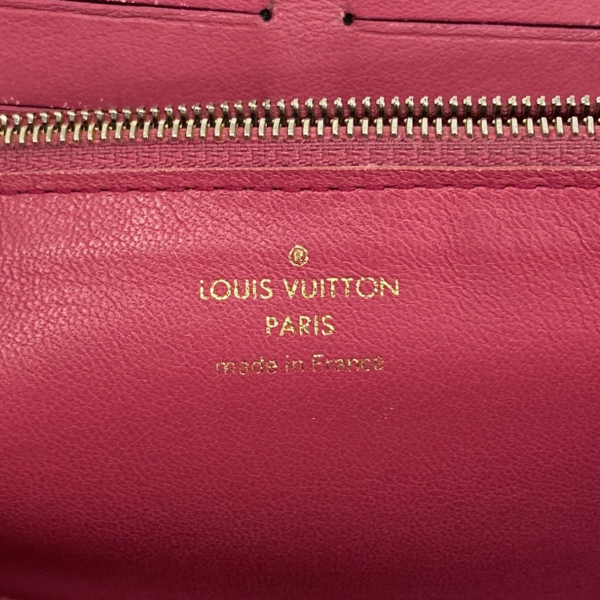 Louis Vuitton Wallet Taurillon Portefeuille Capucines Noir — view 4
