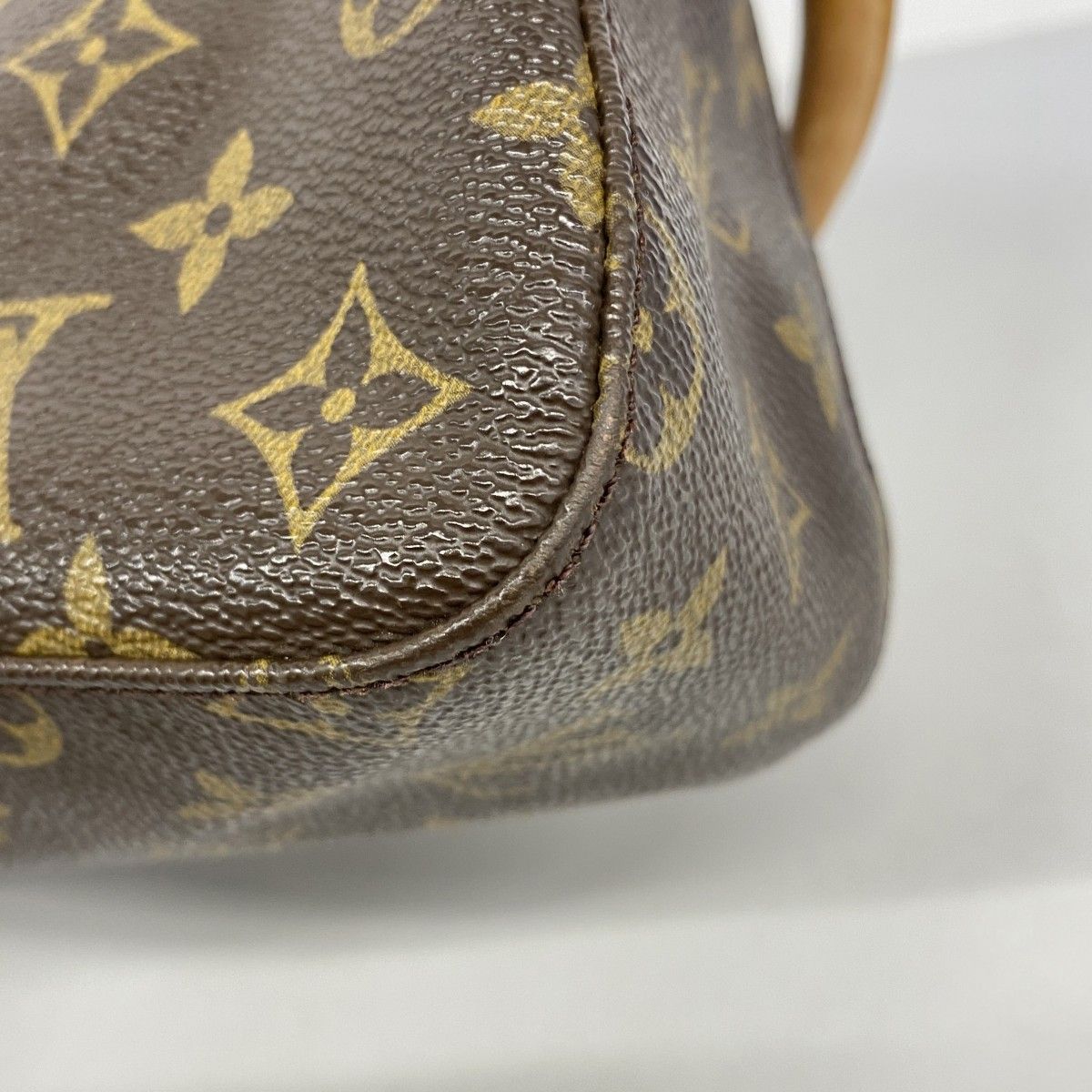 Louis Vuitton Shoulder Bag Monogram Mini Looping Brown — view 6