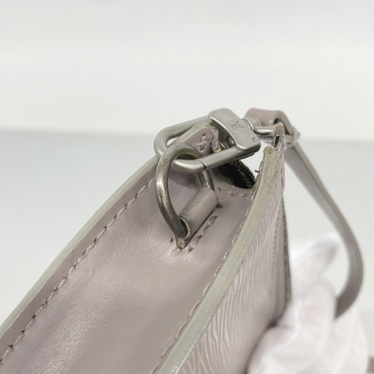 Louis Vuitton Pouch Epi Pochette Lila — view 9