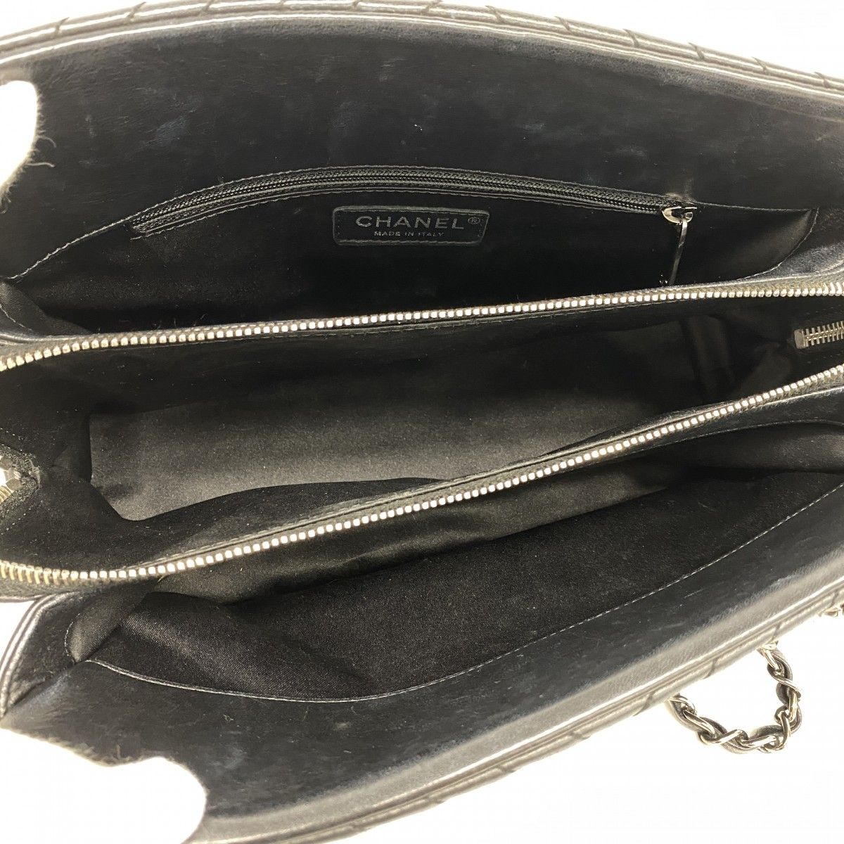 Chanel Shoulder Bag Chez Blanc Lambskin Black Silver — view 4