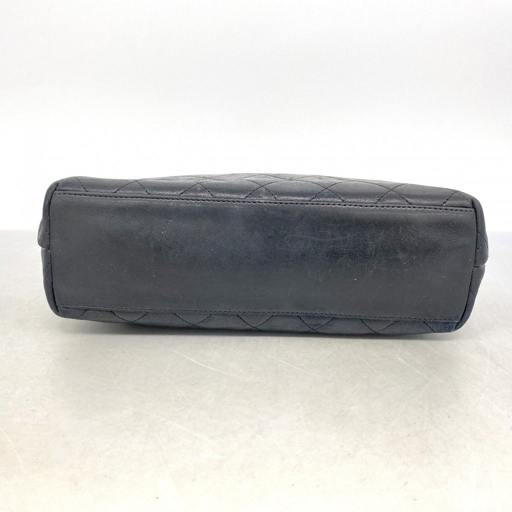 Chanel Shoulder Bag Quilted Lambskin Black Gold — view 3