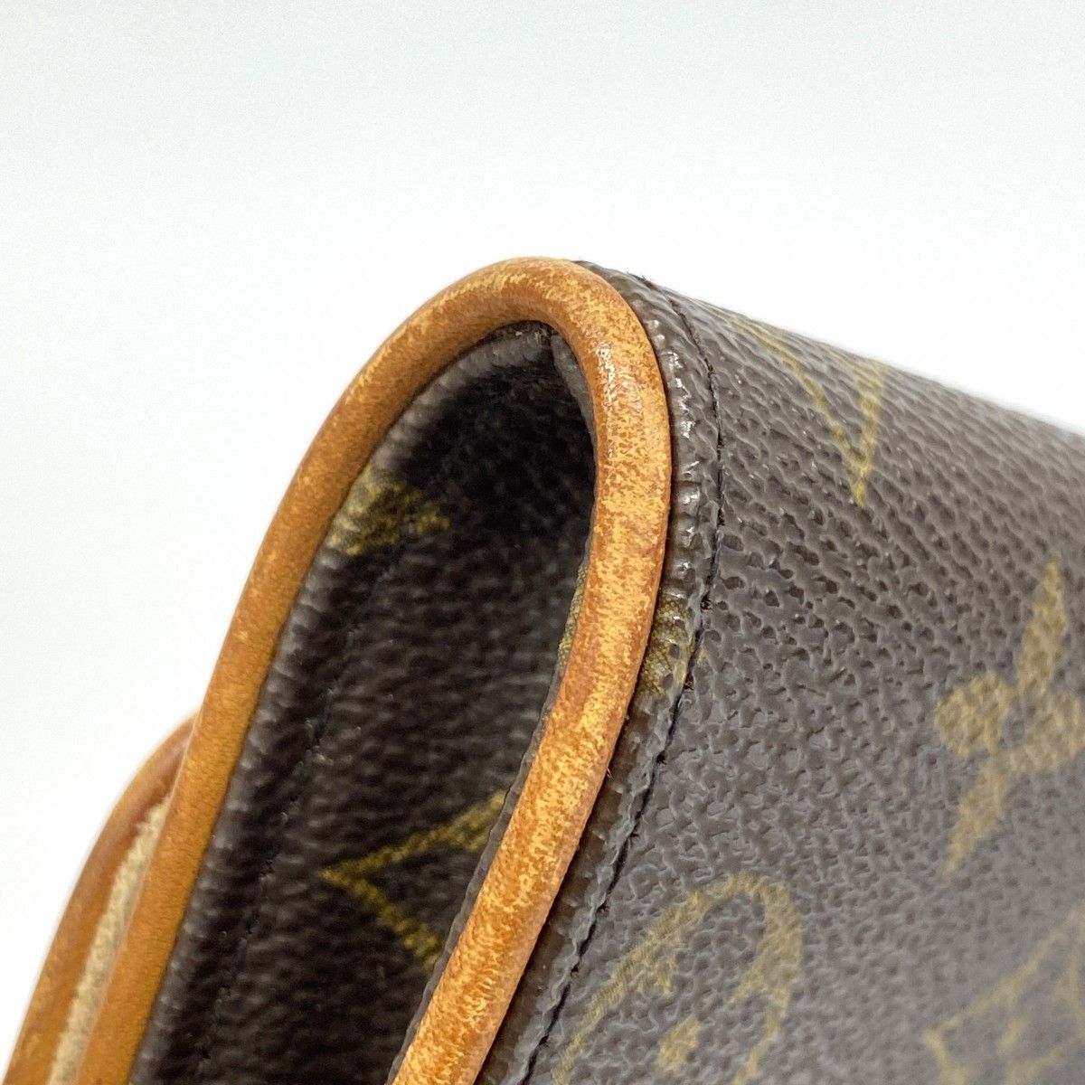 Louis Vuitton Shoulder Bag Monogram Pochette Twin PM Brown — view 8