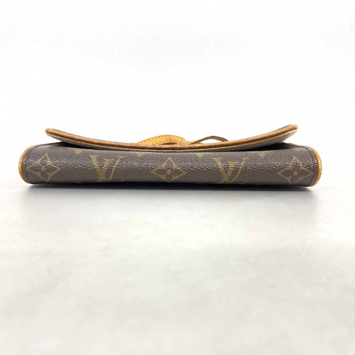 Louis Vuitton Shoulder Bag Monogram Pochette Twin PM Brown — view 3