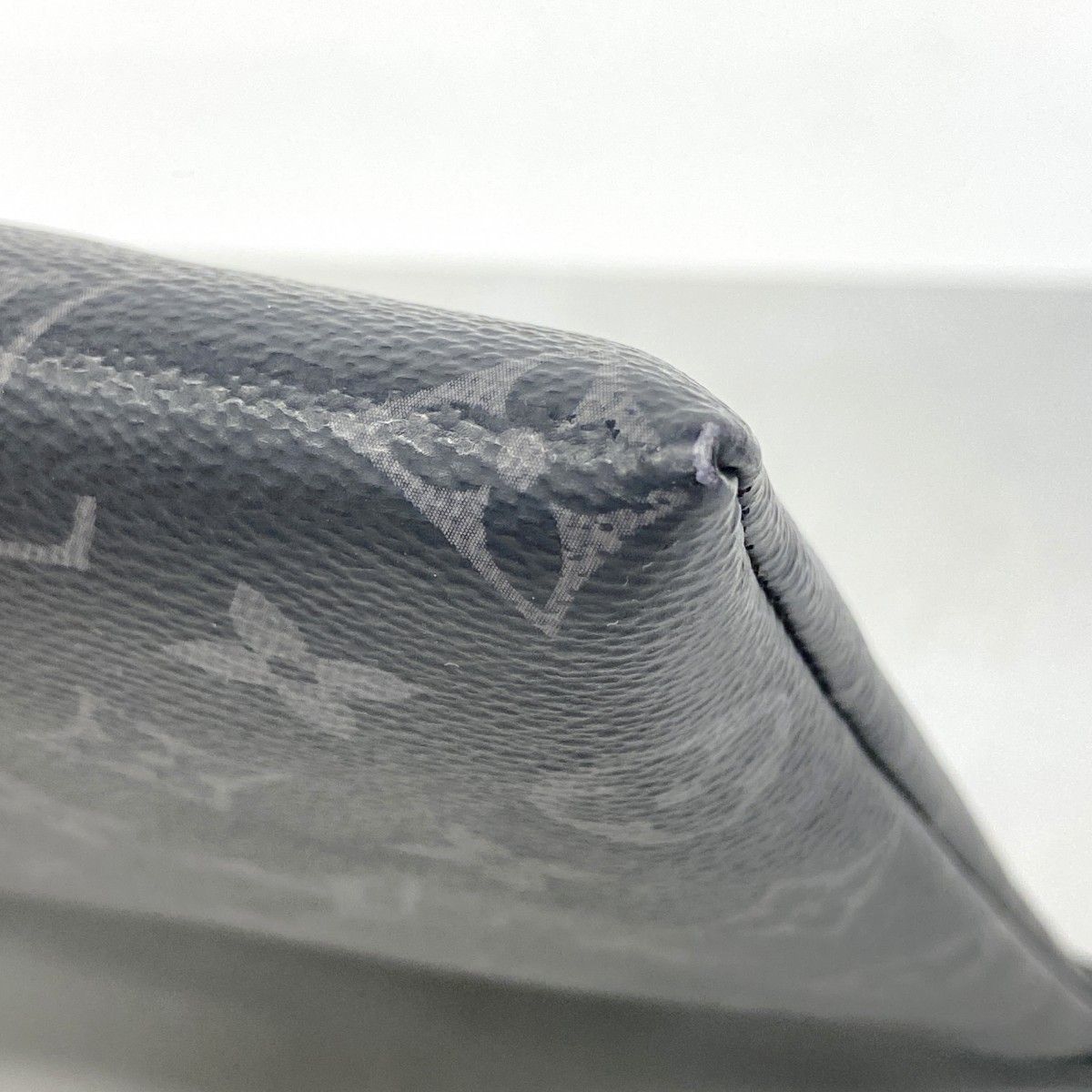 Louis Vuitton Clutch Monogram Eclipse Pochette Discovery Black — view 7