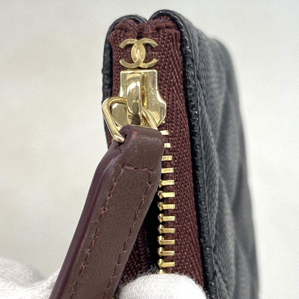 Chanel Coin Case Quilted Caviar Leather Black Gold — view 6