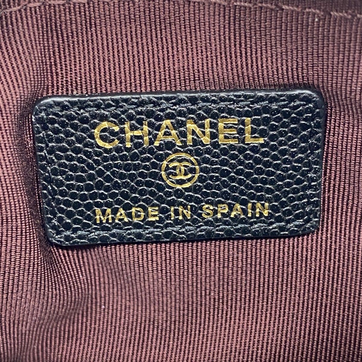 Chanel Coin Case Quilted Caviar Leather Black Gold — view 4