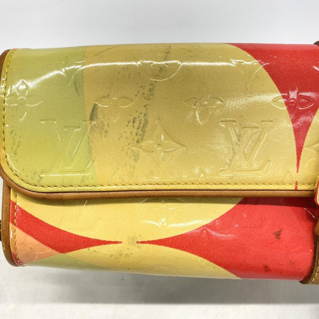 Louis Vuitton Shoulder Bag Vernis Pochette Full Yellow Multicolor — view 9