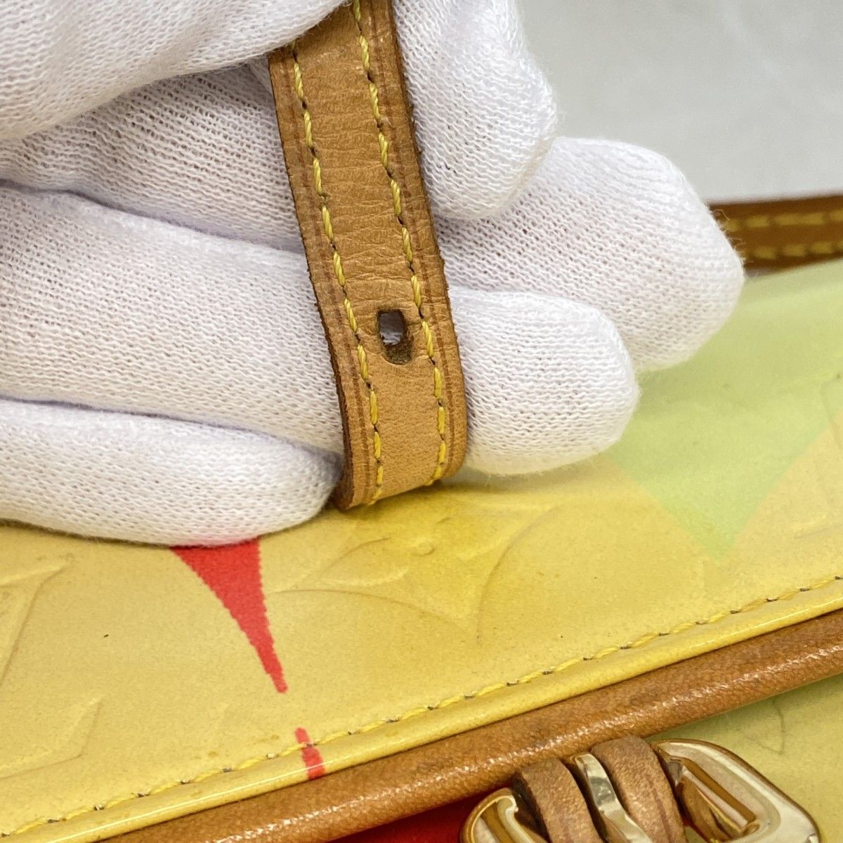 Louis Vuitton Shoulder Bag Vernis Pochette Full Yellow Multicolor — view 8