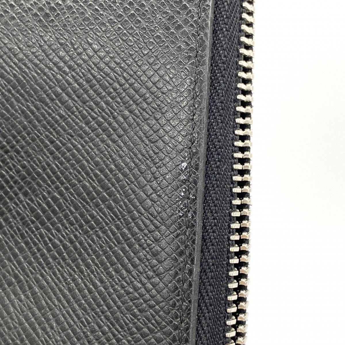 Louis Vuitton Wallet Taiga Zippy Vertical Noir — view 8