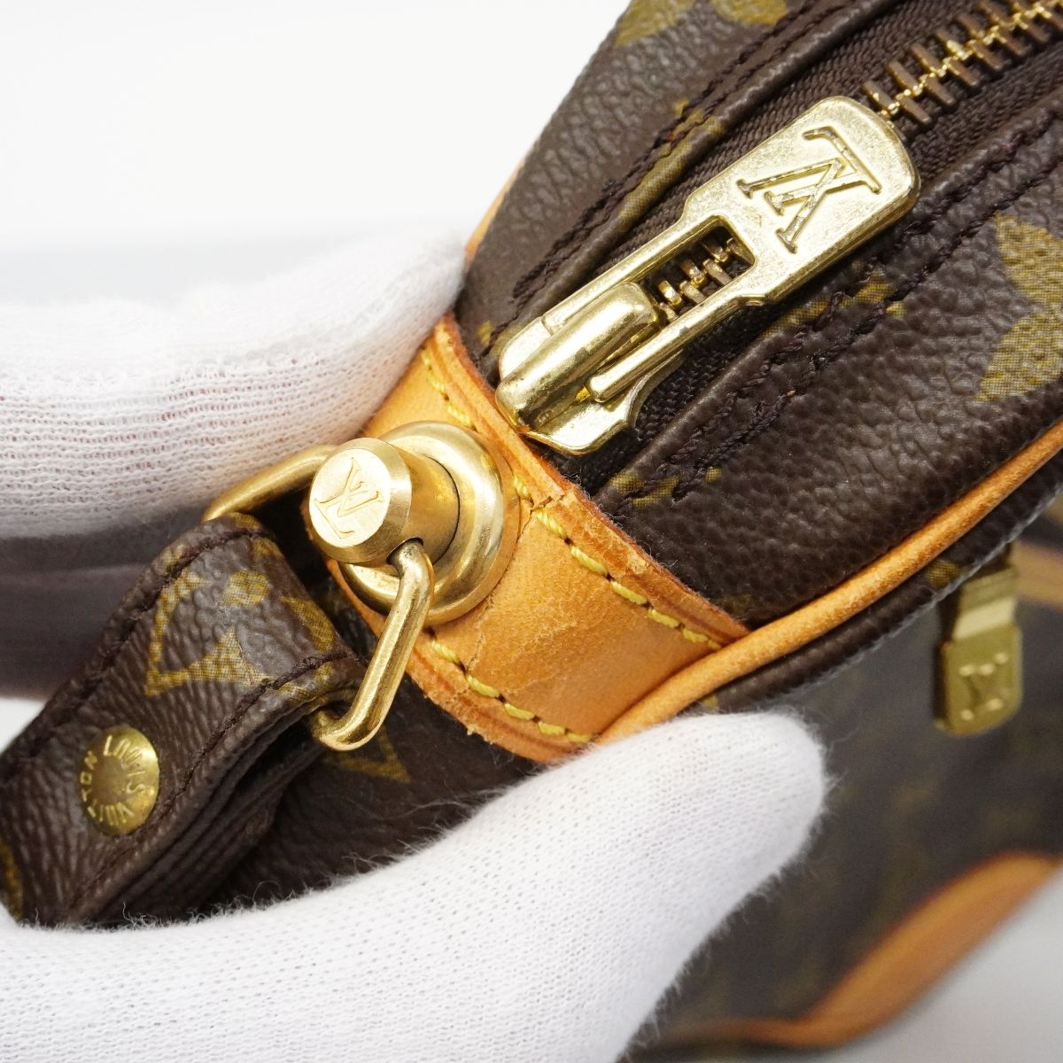 Louis Vuitton Clutch Monogram Marly Dragonne GM Brown — view 6