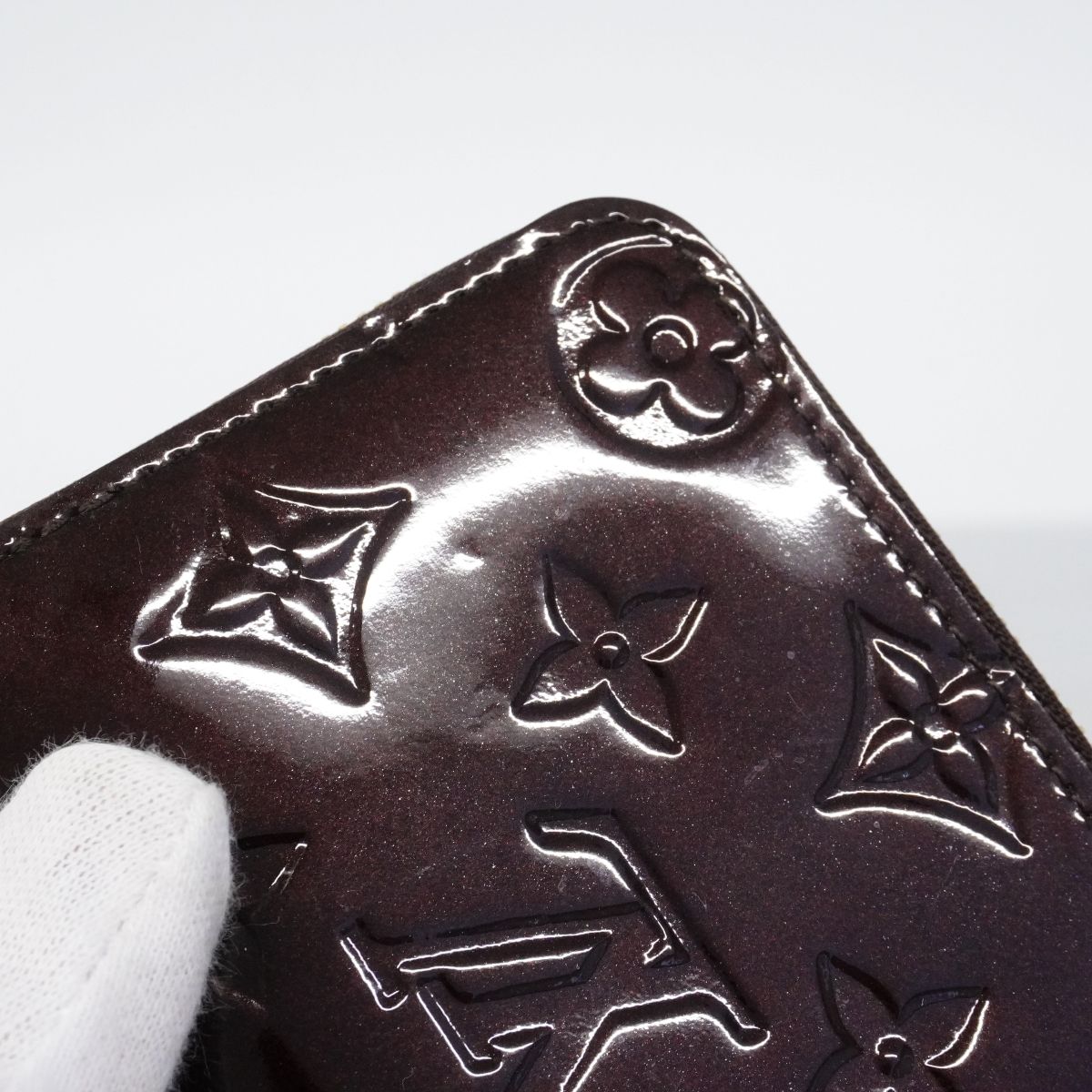 Louis Vuitton Coin Case Vernis Zippy Purse Amaranto — view 8