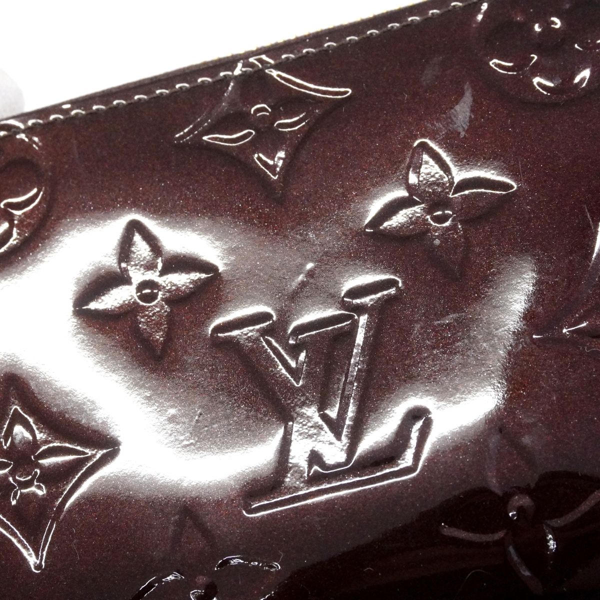 Louis Vuitton Coin Case Vernis Zippy Purse Amaranto — view 7