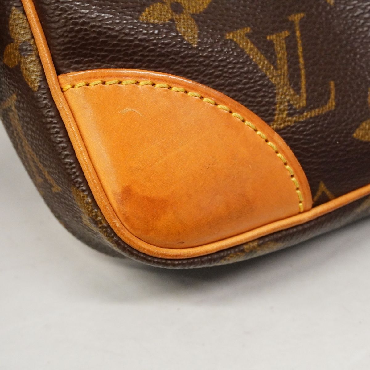 Louis Vuitton Clutch Monogram Marly Dragonne GM Brown — view 7