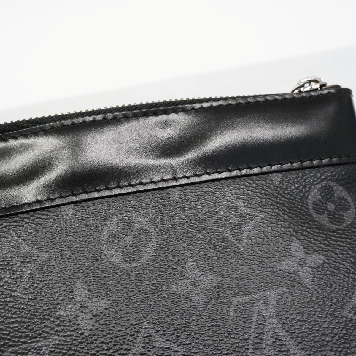 Louis Vuitton Clutch Monogram Eclipse Pochette Discovery Black — view 8