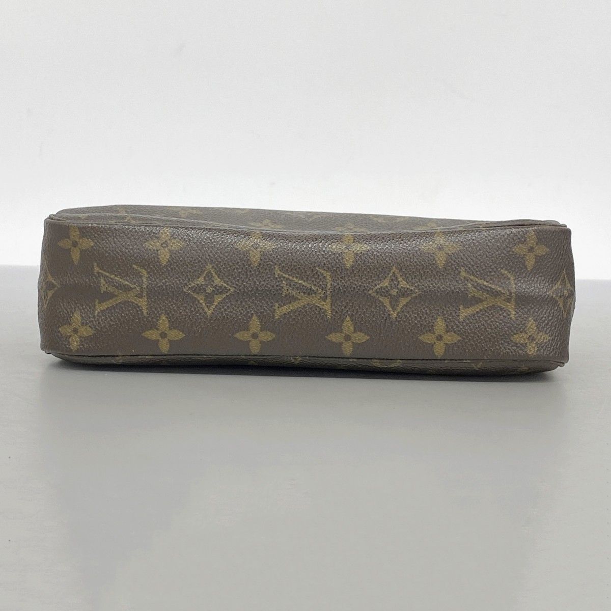 Louis Vuitton Pouch Monogram Trousse Toilette 23 Brown — view 3