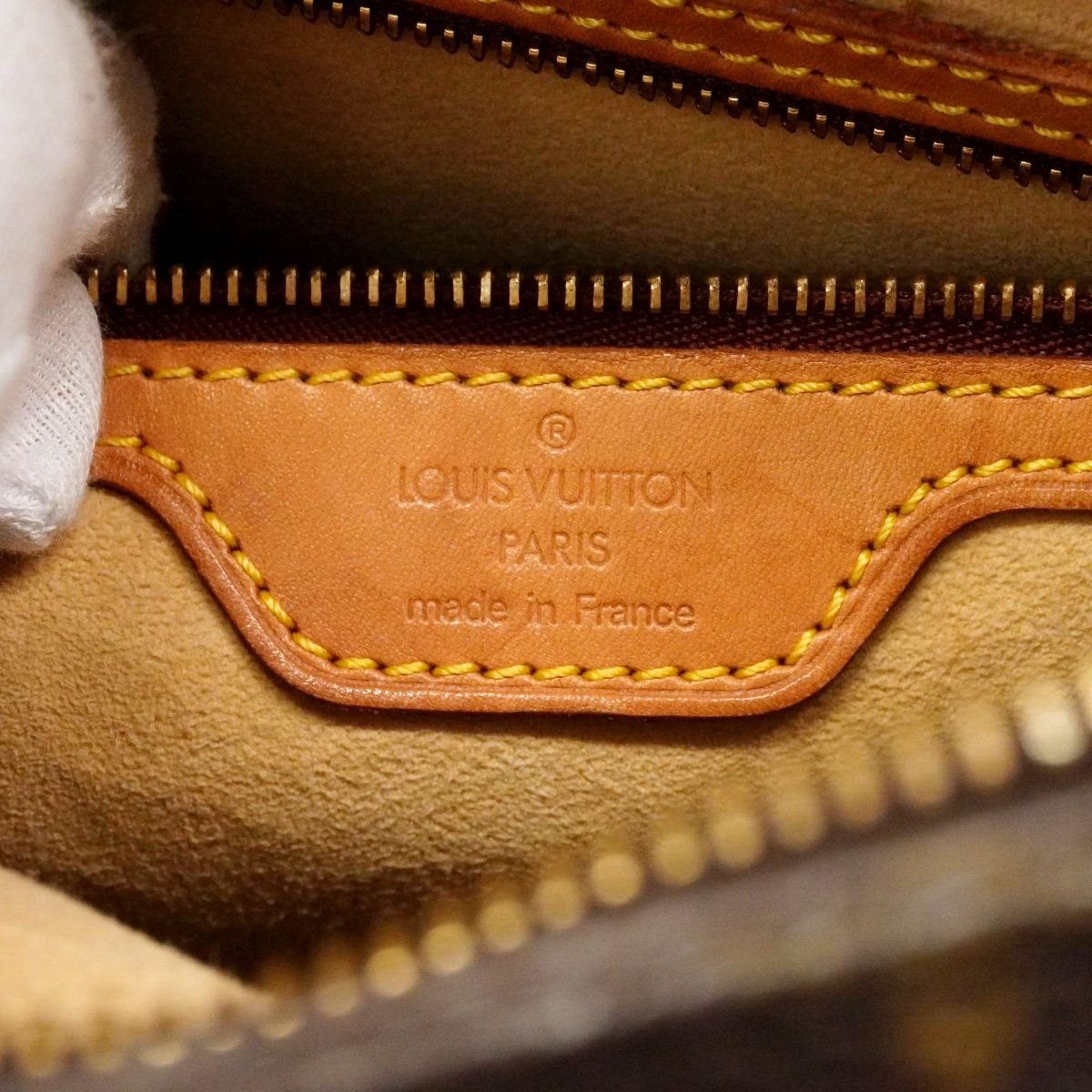 Louis Vuitton Shoulder Bag Monogram Looping GM Brown — view 5